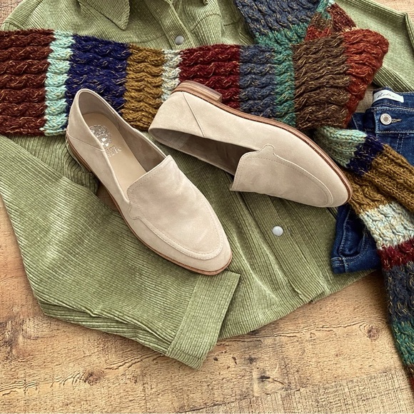 Vince Camuto Taupe/Cream Suede Slip-On Loafers⭐️ Excellent Condition - Picture 11 of 13